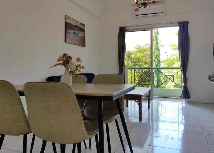Api Api Apartment Homestay Beside Centre Point 1Br 3Pax